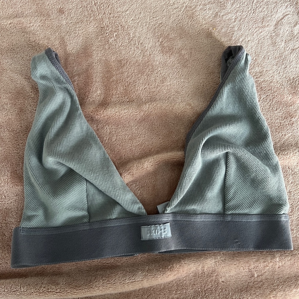SKIMS Cotton Plunge Bra XL